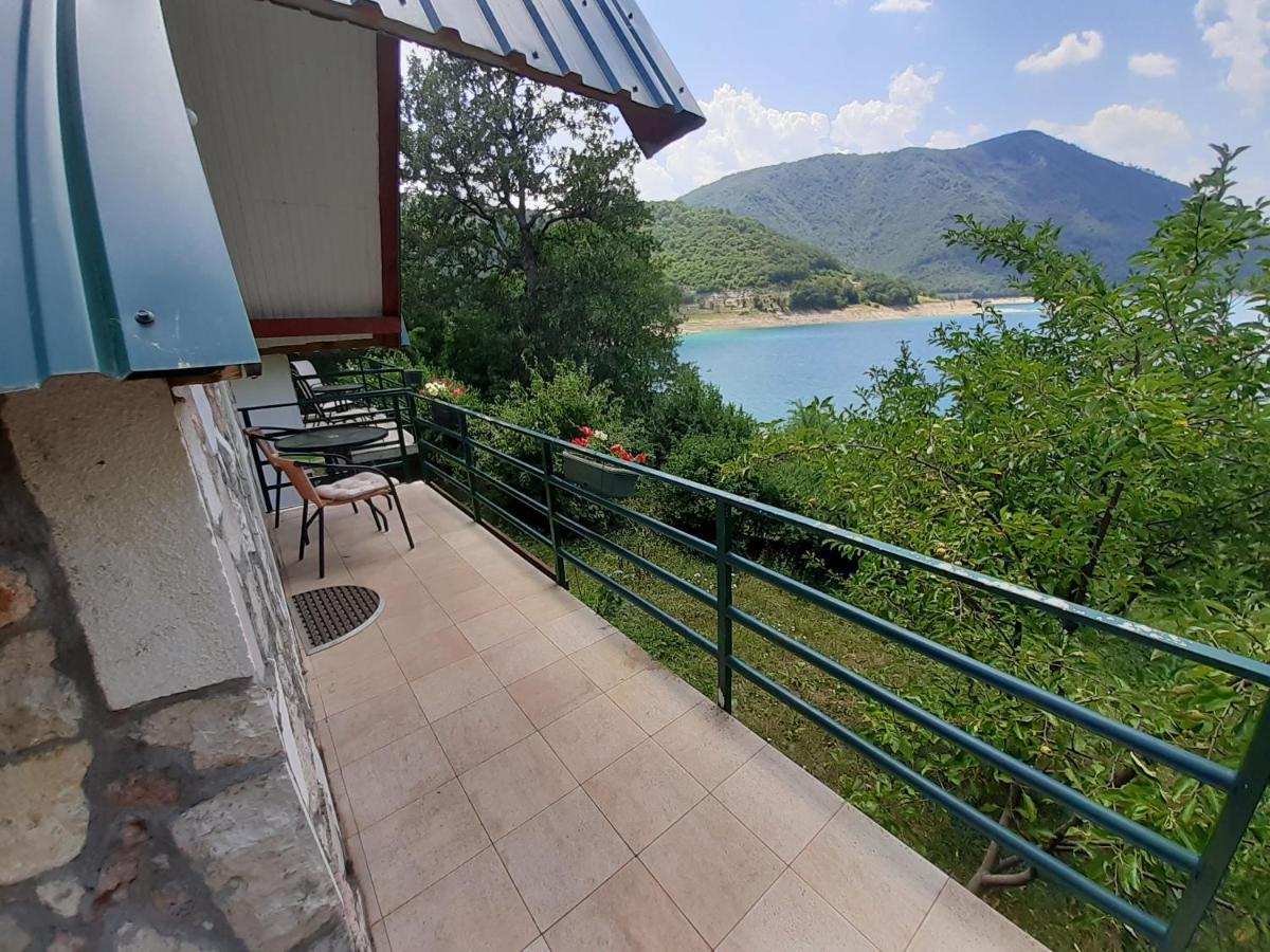 B&B Konak Плужине Екстериор снимка